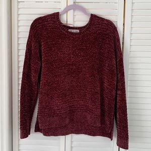Maroon sweater